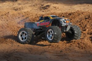 Traxxas Nitro T-Maxx Classic 1: 8 RTR bijela